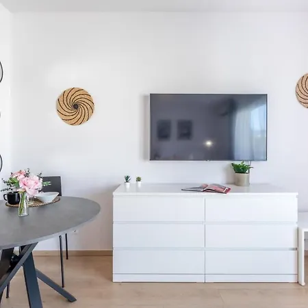 Lovely And Cosy Apartment *